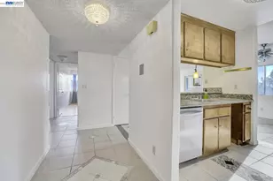 400 Davis, San Leandro, CA 94577 - Photo 4