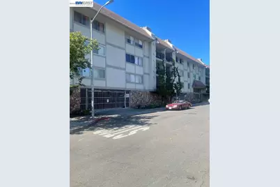 400 Davis #301, San Leandro, CA 94577 - Photo 1