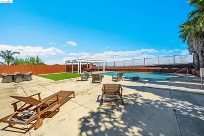 2741 Bluebell Cir, Antioch, CA 94531 - Photo 22