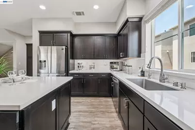 8550 Boardwalk Way, Newark, CA 94560 - Photo 28