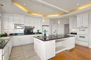 6070 Mazuela Dr, Oakland, CA 94611 - Photo 16