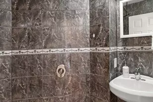 6070 Mazuela Dr, Oakland, CA 94611 - Photo 36