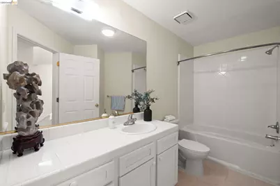 6070 Mazuela Dr, Oakland, CA 94611 - Photo 38