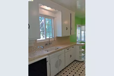 125 Oak Place, Pittsburg, CA 94565 - Photo 14