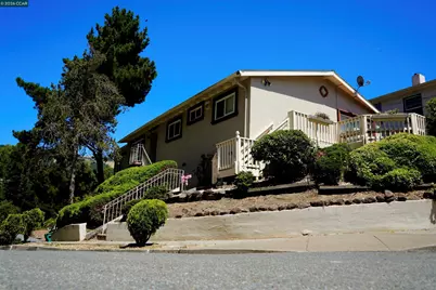 3700 Lundholm Ave, Oakland, CA 94605 - Photo 2