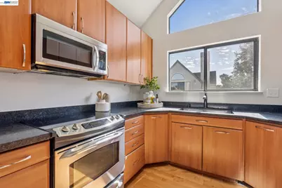 987 Independence Dr, Alameda, CA 94501 - Photo 20