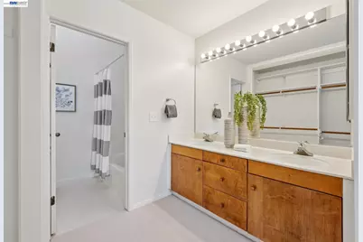 987 Independence Dr, Alameda, CA 94501 - Photo 36