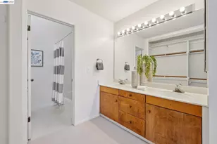 987 Independence Dr, Alameda, CA 94501 - Photo 36