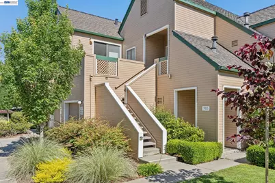 987 Independence Dr, Alameda, CA 94501 - Photo 2