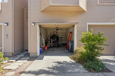 987 Independence Dr, Alameda, CA 94501 - Photo 52