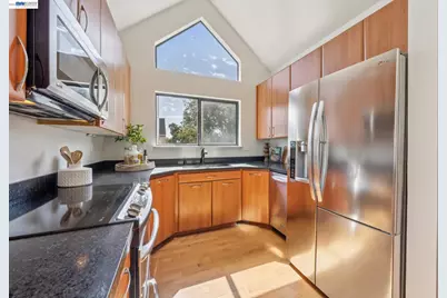 987 Independence Dr, Alameda, CA 94501 - Photo 16