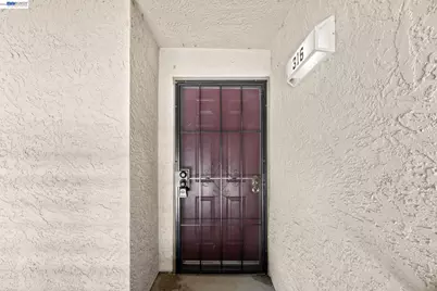 29588 Vanderbilt St #316, Hayward, CA 94544 - Photo 2