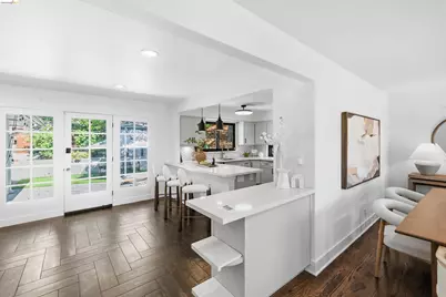 5696 Colton Blvd, Oakland, CA 94611 - Photo 10