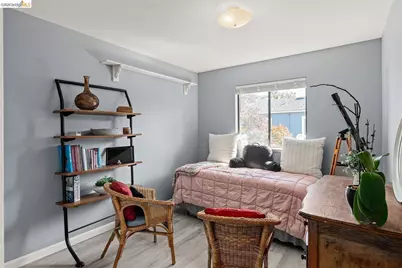 3687 Maple Ave #9, Oakland, CA 94602 - Photo 20