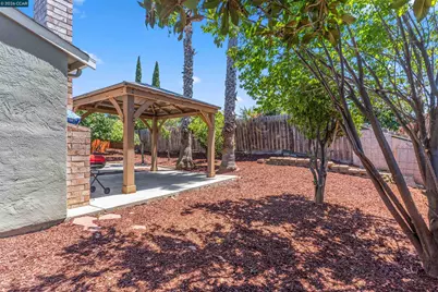 12 Merrimac Pl, Pittsburg, CA 94565 - Photo 34