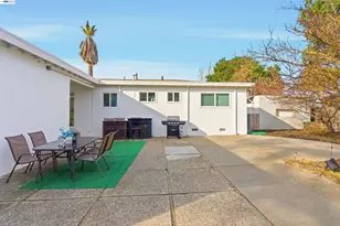 1382 Donna St, Novato, CA 94947 - Photo 22