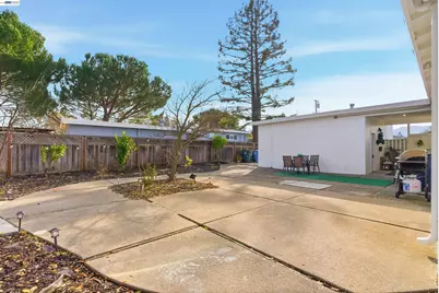 1382 Donna St, Novato, CA 94947 - Photo 16