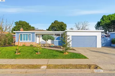 1382 Donna St, Novato, CA 94947 - Photo 1