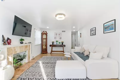 1382 Donna St, Novato, CA 94947 - Photo 26
