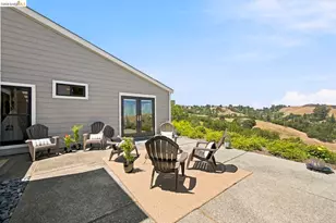 1897 Ascot Dr, Moraga, CA 94556 - Photo 1