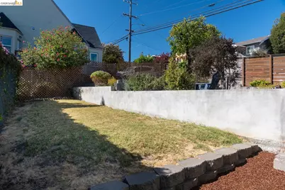 2549 Monticello Av, Oakland, CA 94601 - Photo 24