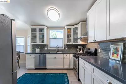 2549 Monticello Av, Oakland, CA 94601 - Photo 8
