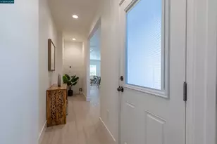 1078 55th St, Oakland, CA 94608 - Photo 14