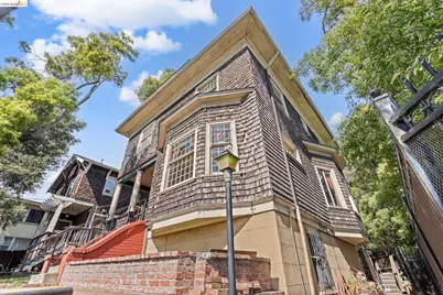 746 19th St, Oakland, CA 94606 - Photo 2