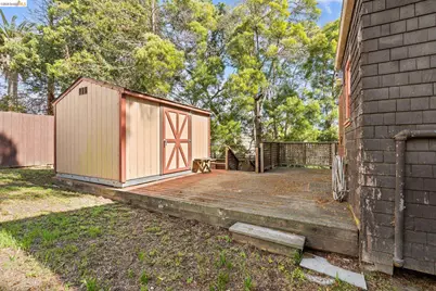 746 19th St, Oakland, CA 94606 - Photo 4