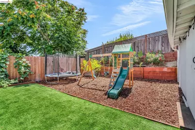 2350 Shell Ave., Martinez, CA 94553 - Photo 30