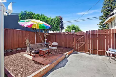 20748 Hathaway Ave, San Lorenzo, CA 94541 - Photo 26