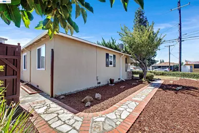 20748 Hathaway Ave, San Lorenzo, CA 94541 - Photo 32