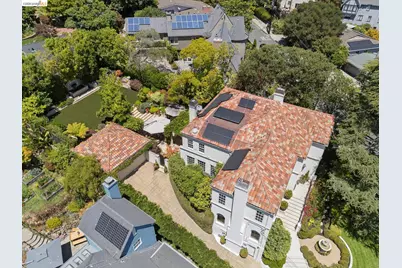 1300 Sunnyhills Rd, Oakland, CA 94610 - Photo 6