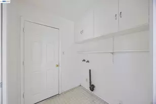 316 Canterbury Dr, Stockton, CA 95207 - Photo 20
