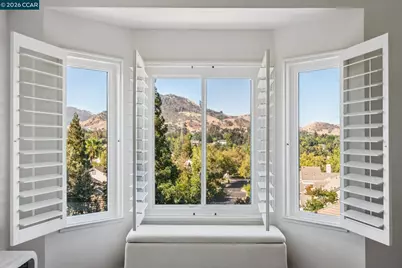 921 Arrowhead Ter, Clayton, CA 94517 - Photo 38
