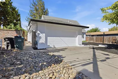 1859 Lynwood Dr, Concord, CA 94519 - Photo 34