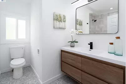 1044 86th Ave, Oakland, CA 94621 - Photo 16