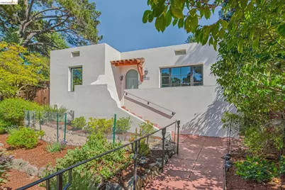 220 Moraga Ave, Piedmont, CA 94611 - Photo 2