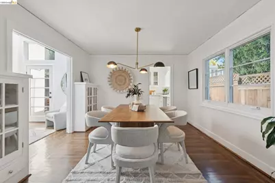 220 Moraga Ave, Piedmont, CA 94611 - Photo 20