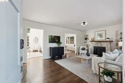 220 Moraga Ave, Piedmont, CA 94611 - Photo 6