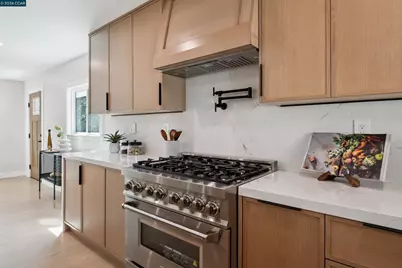 50 Overhill Rd, Orinda, CA 94563 - Photo 8