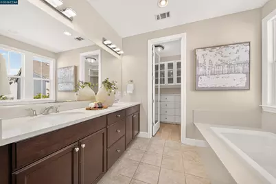 4266 Sunset View Dr, Dublin, CA 94568 - Photo 10