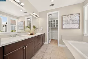 4266 Sunset View Dr, Dublin, CA 94568 - Photo 10