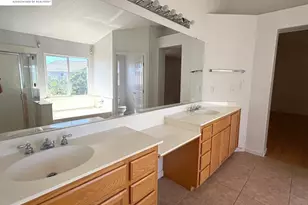 13900 Pinecrest St, Lathrop, CA 95330 - Photo 24