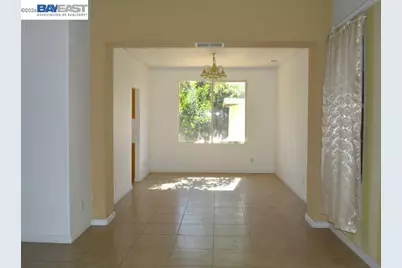 13900 Pinecrest St, Lathrop, CA 95330 - Photo 6