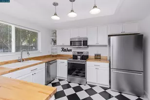 7723 Countryfield Dr, Sacramento, CA 95828 - Photo 20