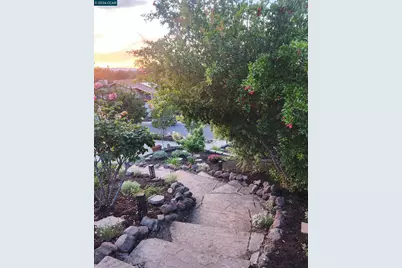 5530 Merritt Dr, Concord, CA 94521 - Photo 20