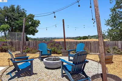 295 Iris Rd, Hercules, CA 94547 - Photo 28