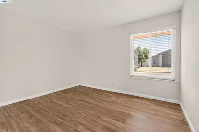 295 Iris Rd, Hercules, CA 94547 - Photo 22