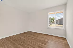 295 Iris Rd, Hercules, CA 94547 - Photo 22